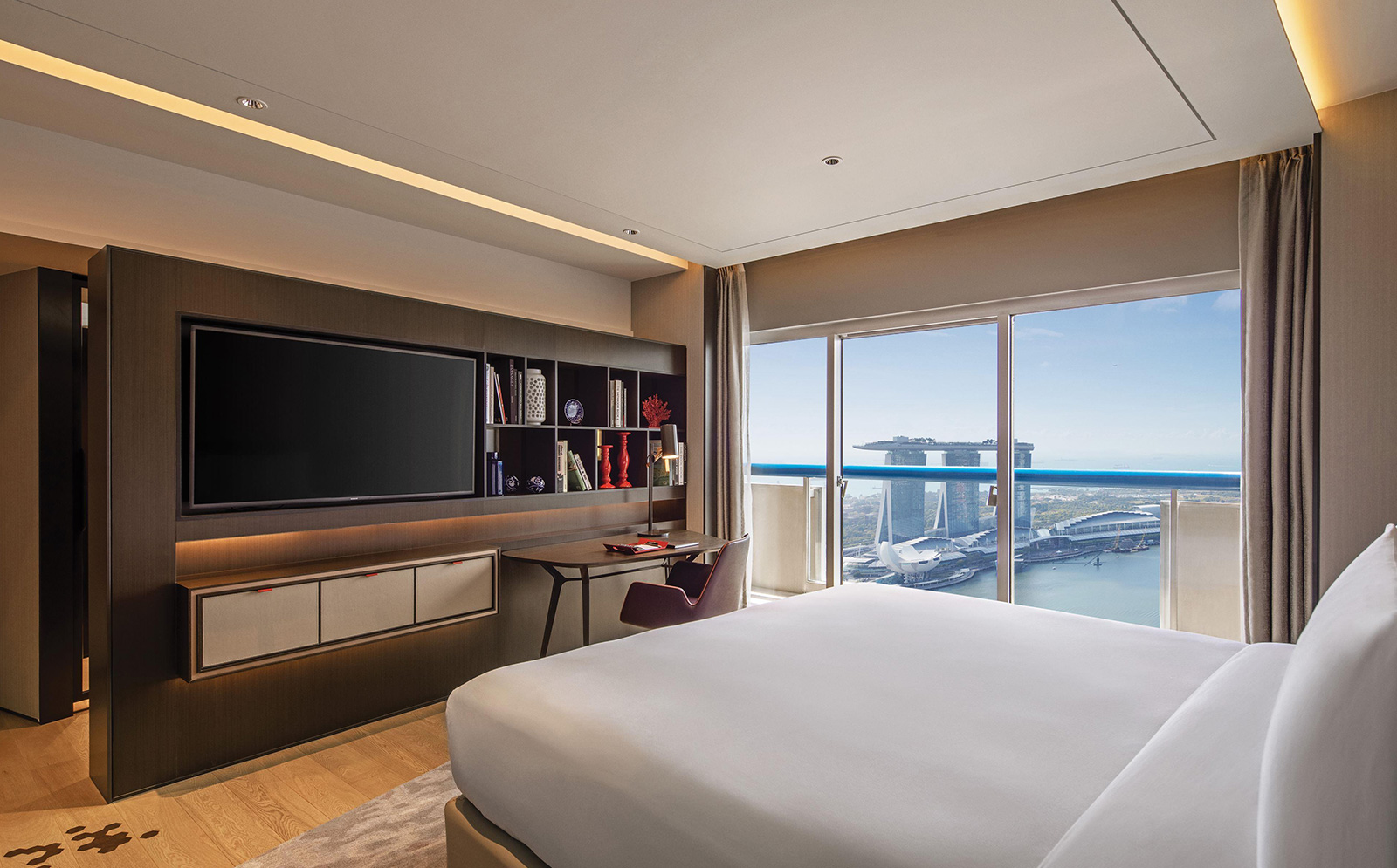 best hotels singapore for fireworks - swissotel premium marina bay room