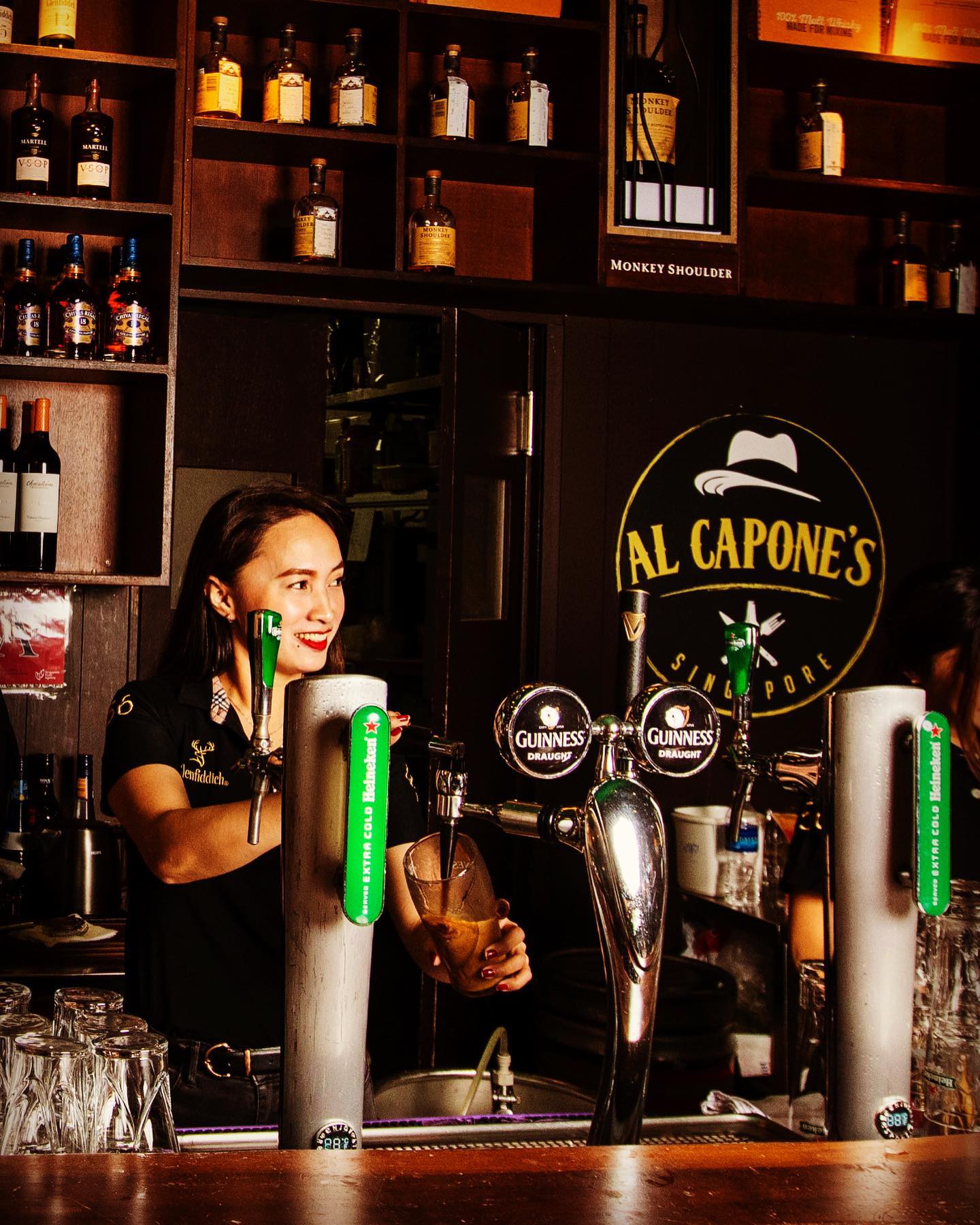 sports bars singapore - Al Capone’s Sports Bar & Dining