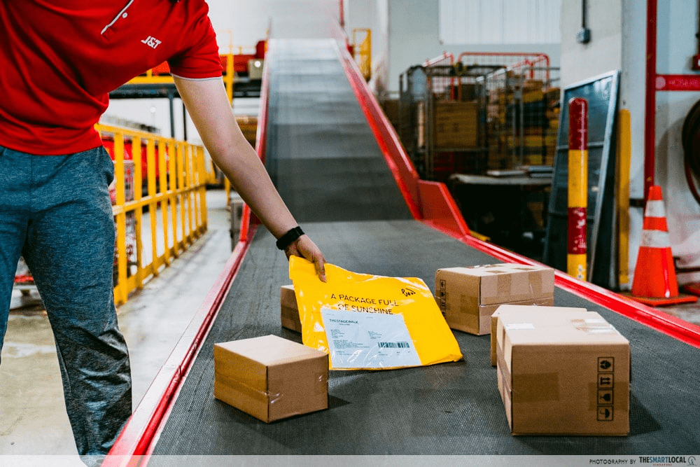 Part Time Jobs in Singapore - warehouse packer