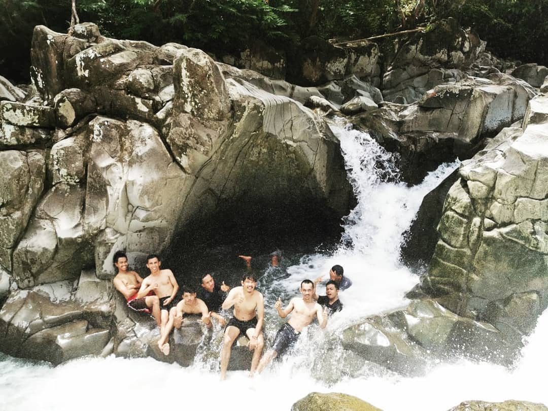 Dip at Celebes Canyon 