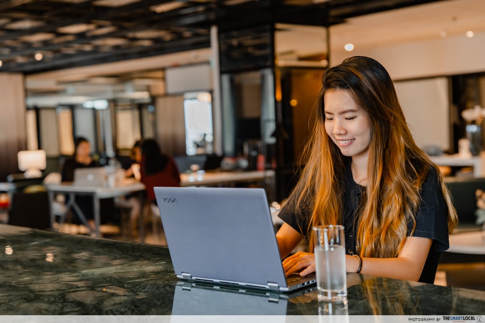 co-working spaces singapore - the great room hot desk