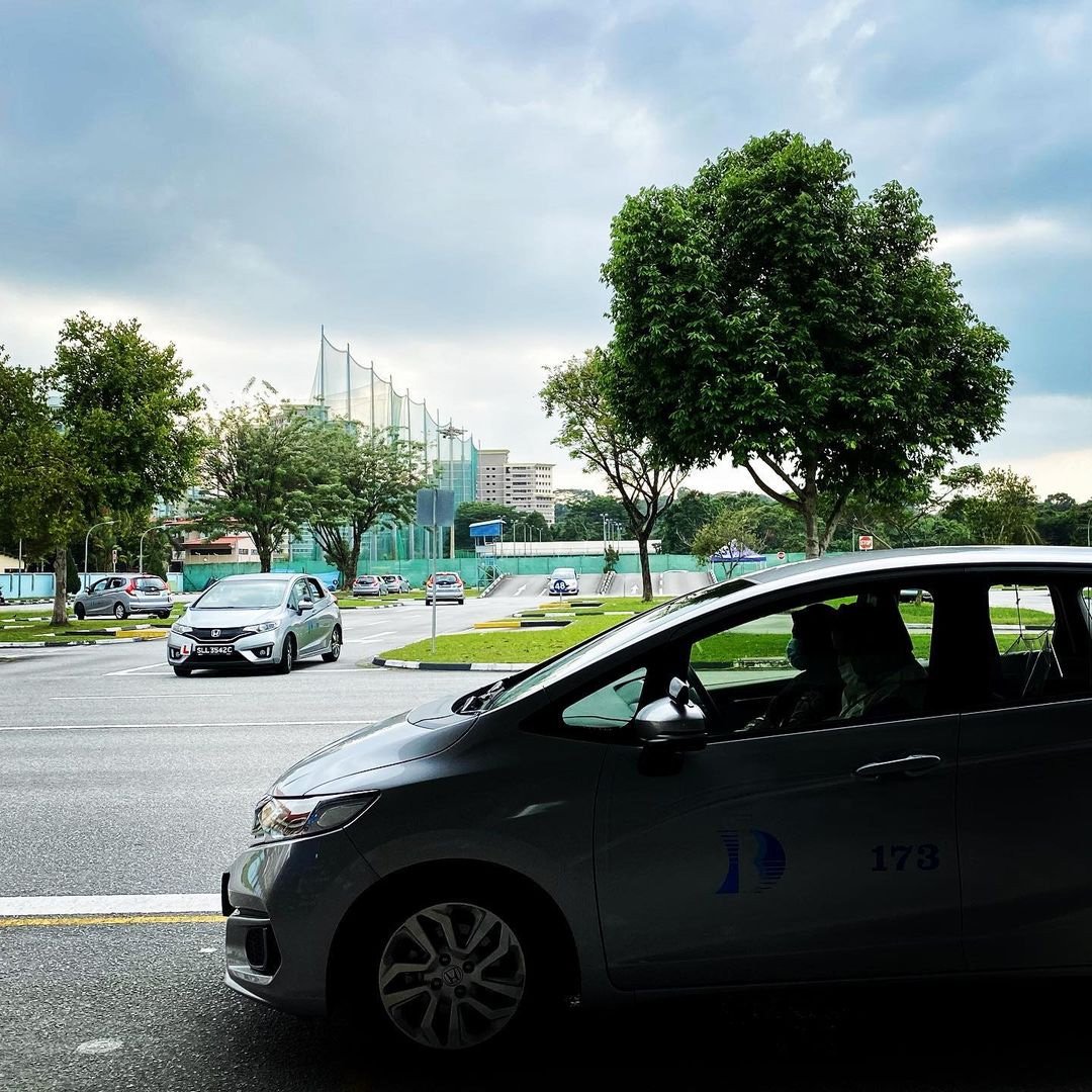 private driving instructors - Bukit Batok Driving Centre