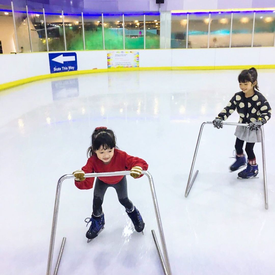 kallang ice world - support trainers