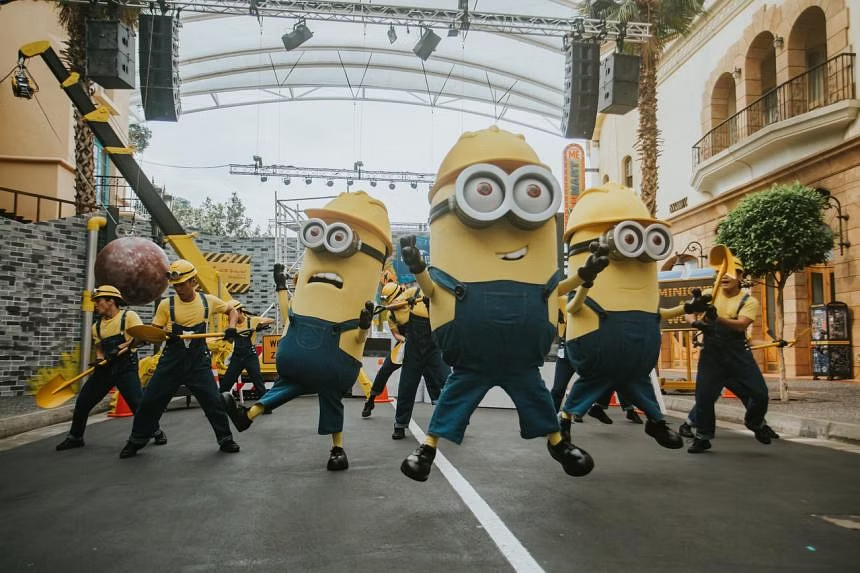 universal studios singapore - despicable me minions