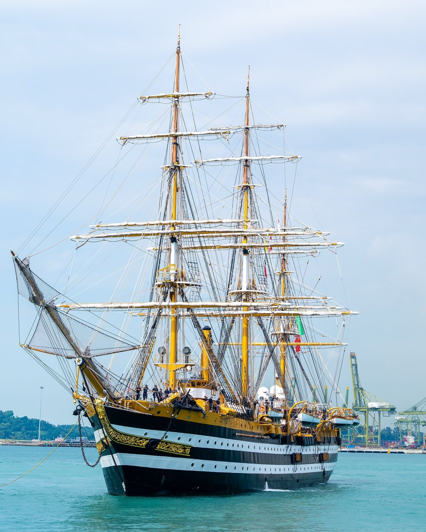 Amerigo Vespucci Villaggio Italia Singapore - dock