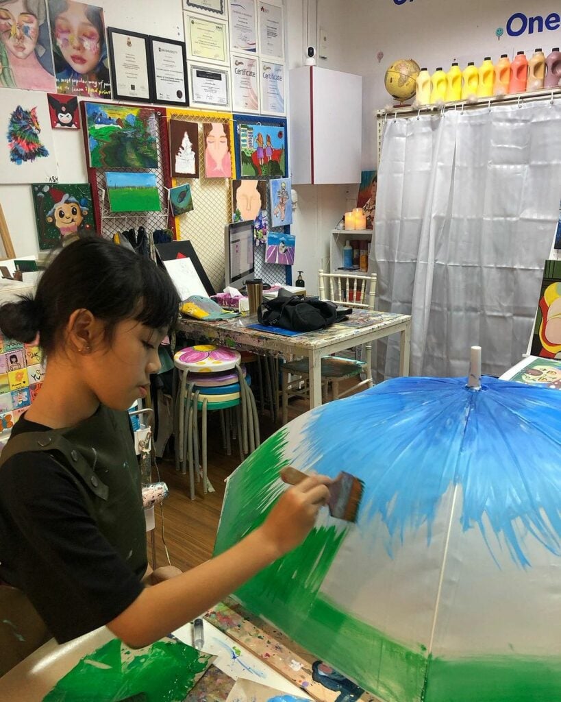 Art Jamming Studios - stART studio umbrella