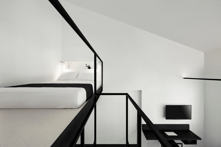 Loft Hotels - black