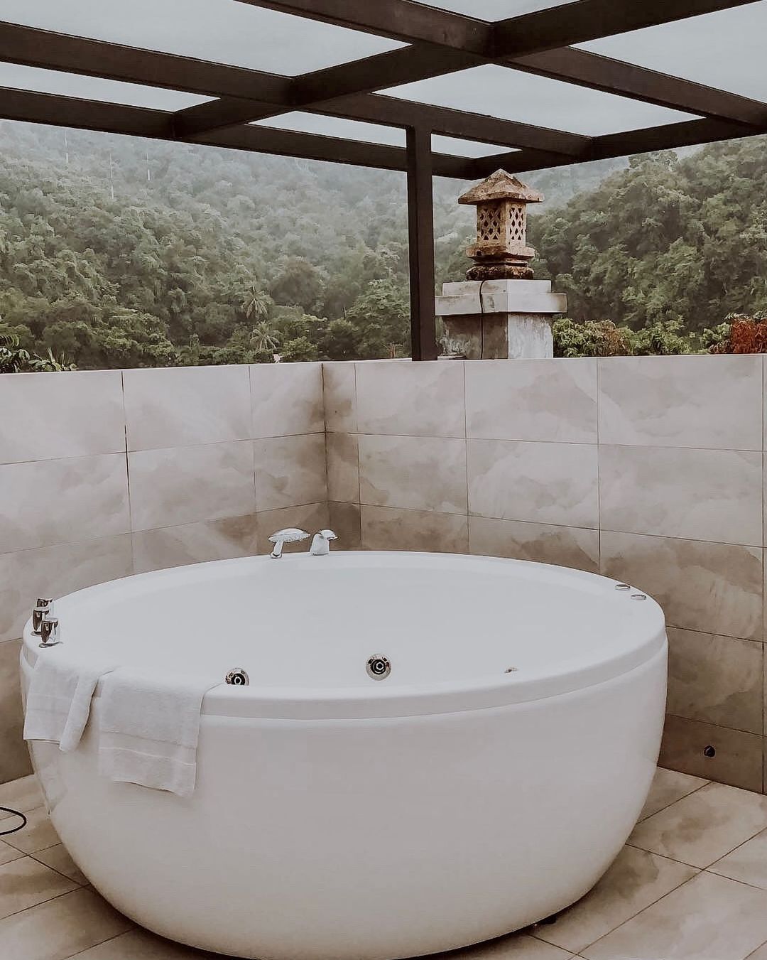 Resorts In Langkawi - Lot 33 Boutique Hotel Tub