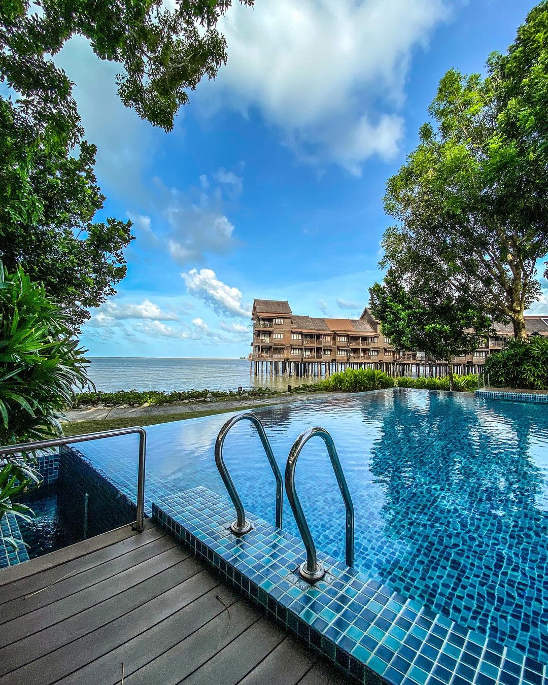 Resorts In Langkawi - Ombak Villa Pool