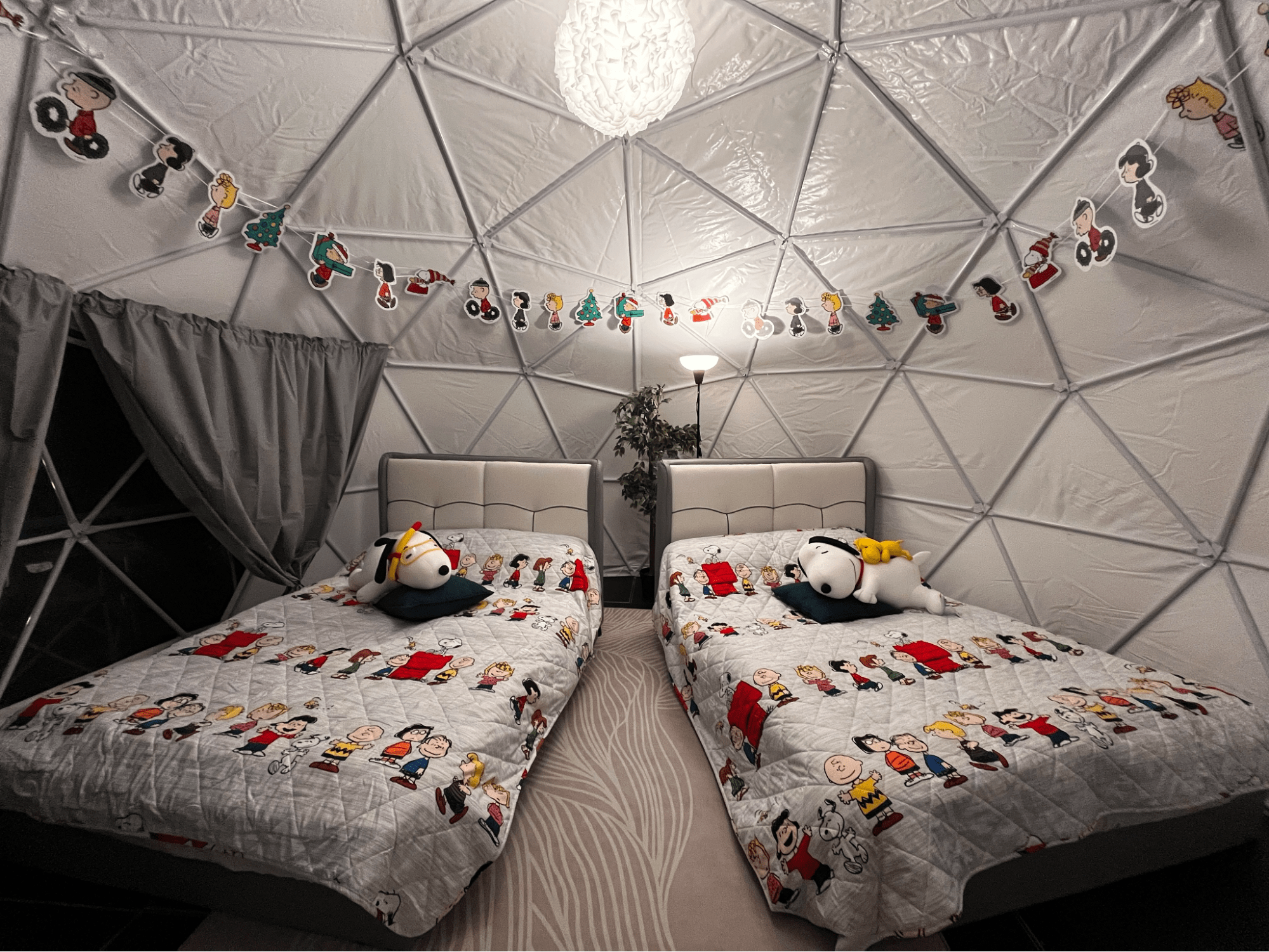 snoopy tents