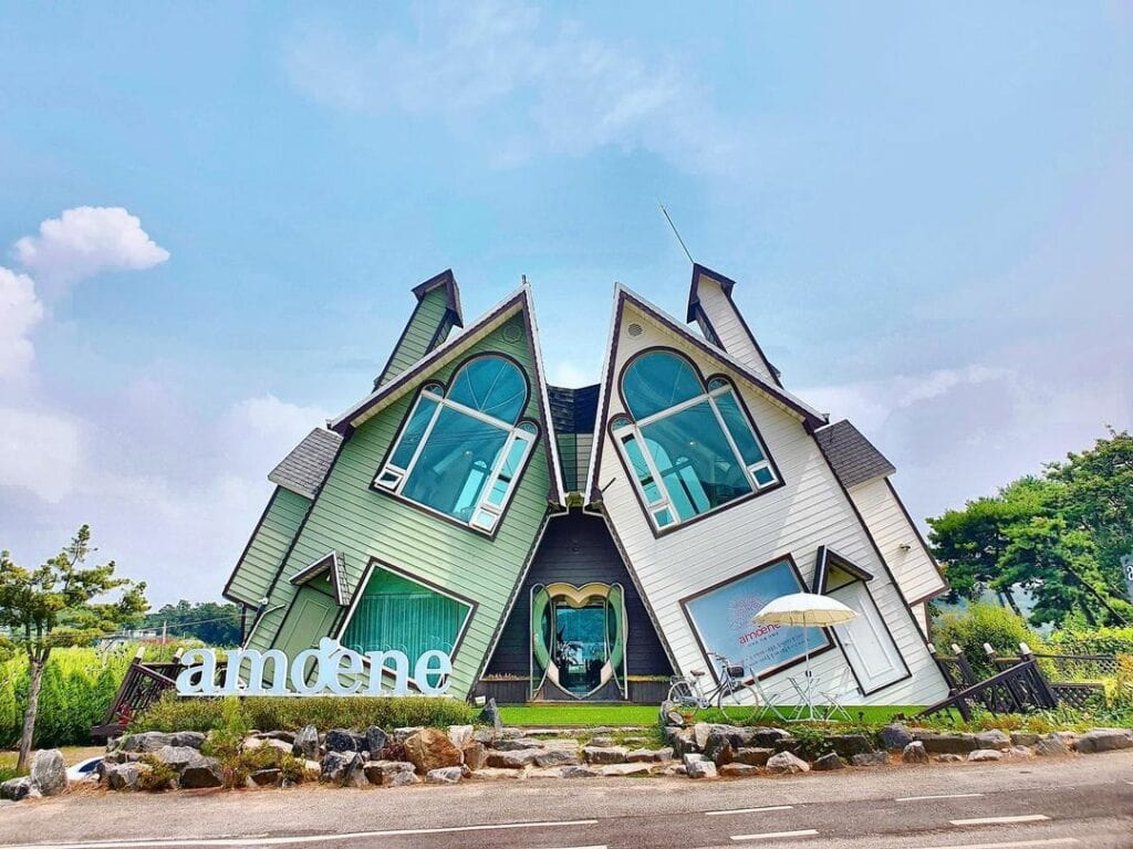 Amoene Cafe exterior - Things to do South Korea