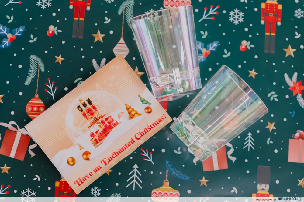 Aurora glasses & gift wrapping paper - Chinatown Point christmas