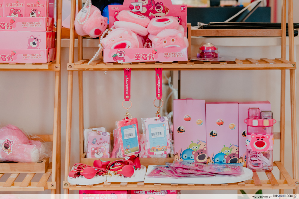 Loop & Co - lotso merchandise