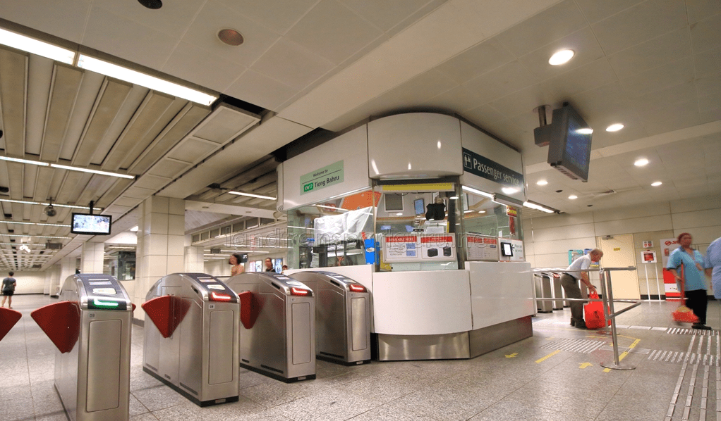 MRT Passenger Service Centre - Meet up spots in Singapore