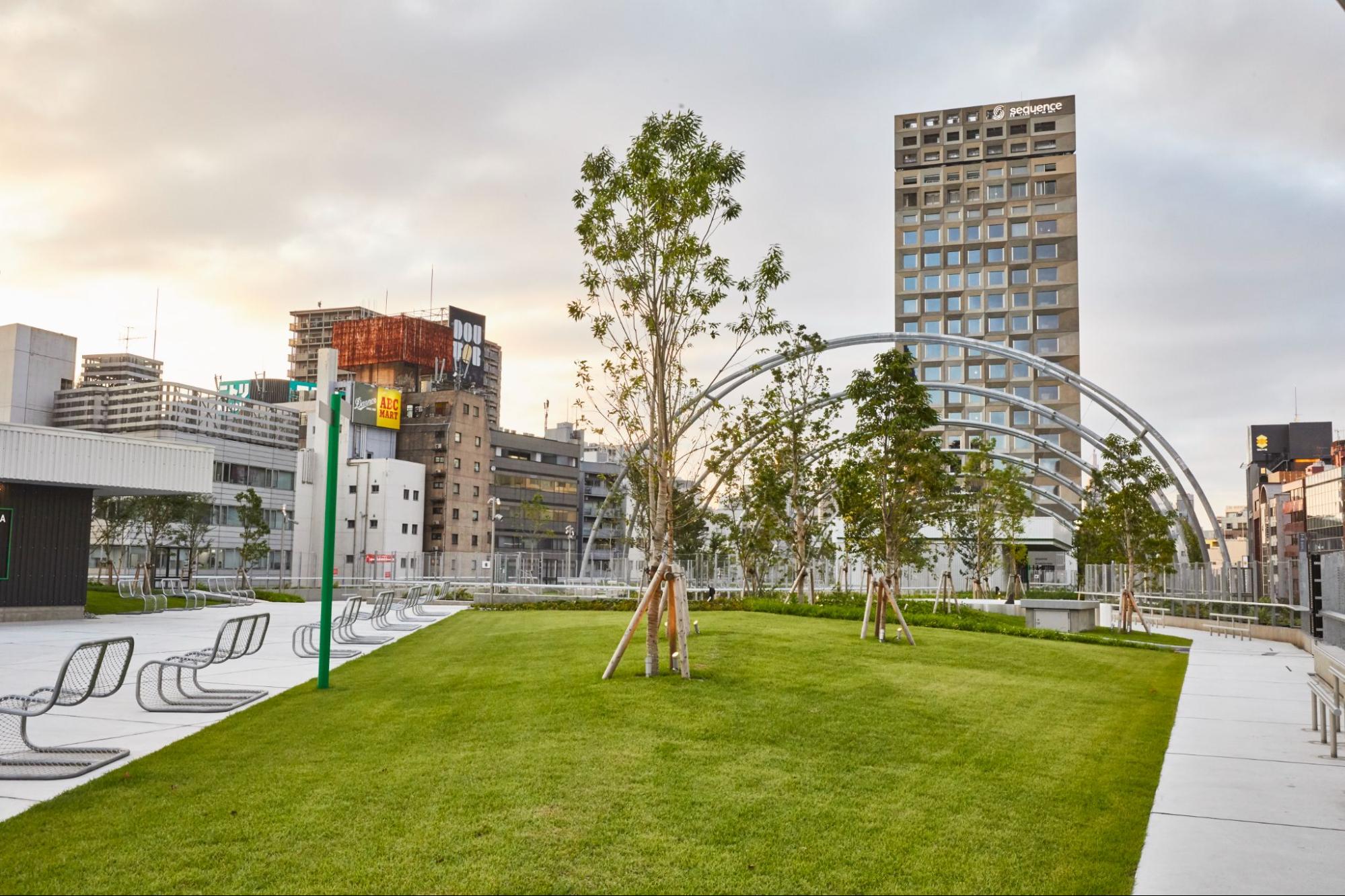 SHIBUYAKURITSU MIYASHITA PARK rooftop park