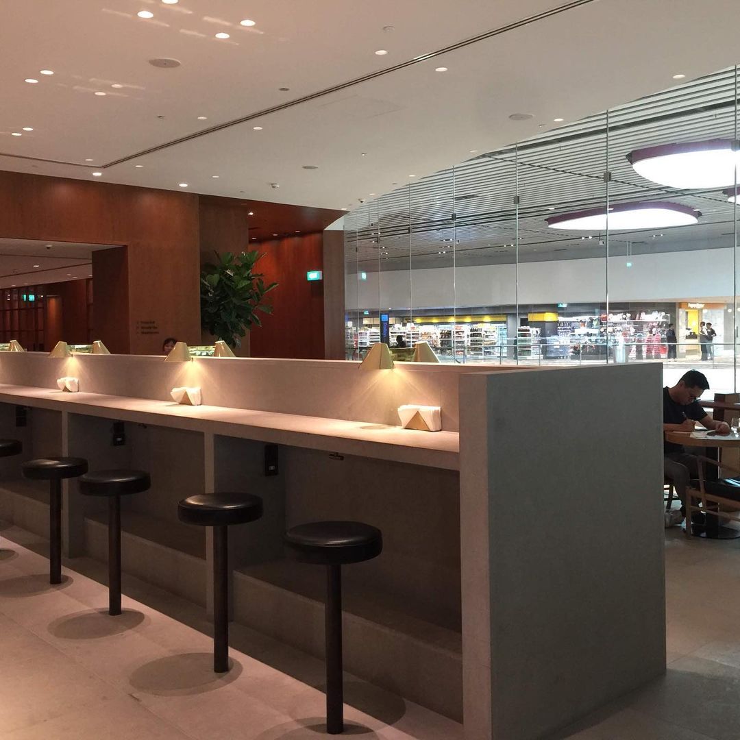 changi airport lounges - Cathay Pacific Lounge