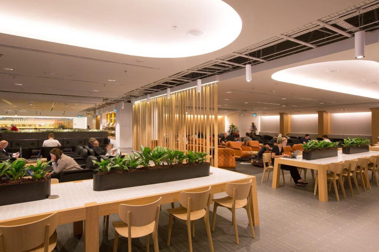 changi airport lounges - Qantas International Business Lounge