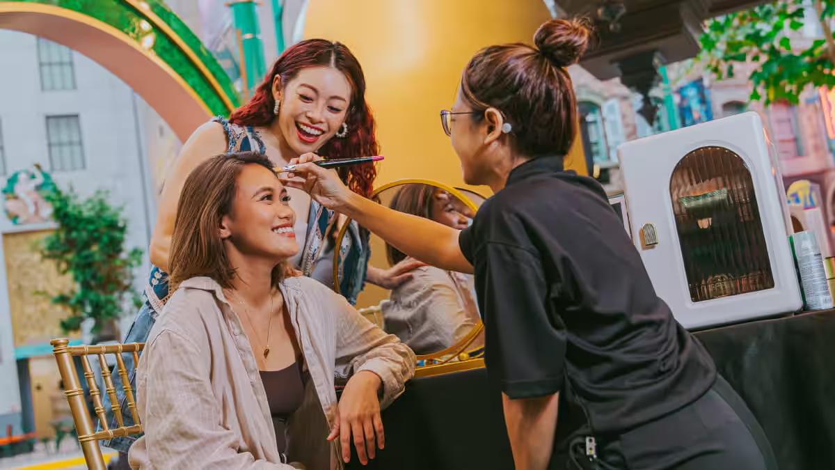 Emerald Beautification Salon - Wicked Universal Studios Singapore