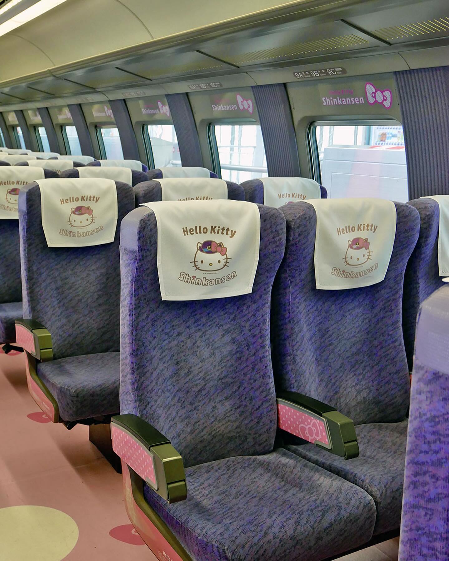 hello kitty seats