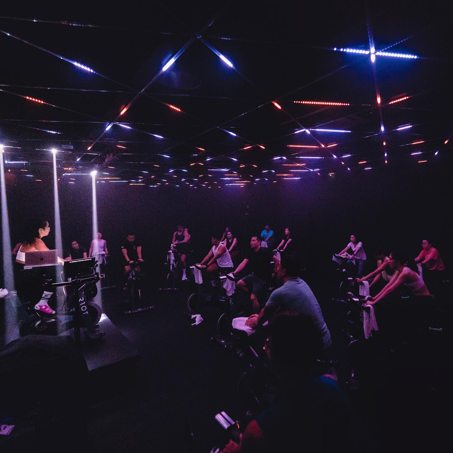 spin studio singapore - R10t