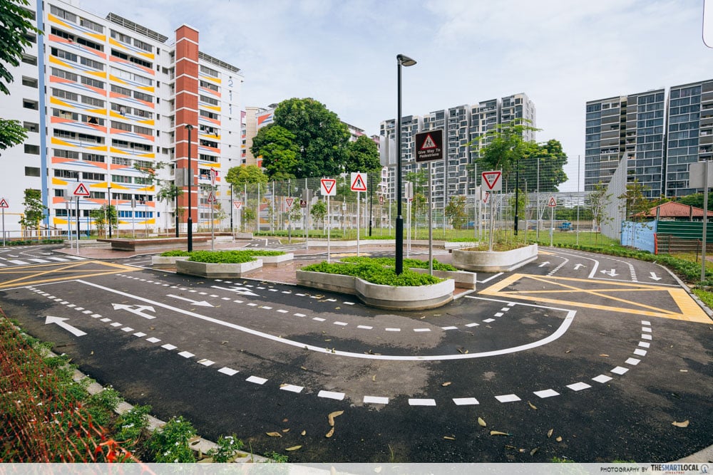 CCK mini road safety park - road and lanes