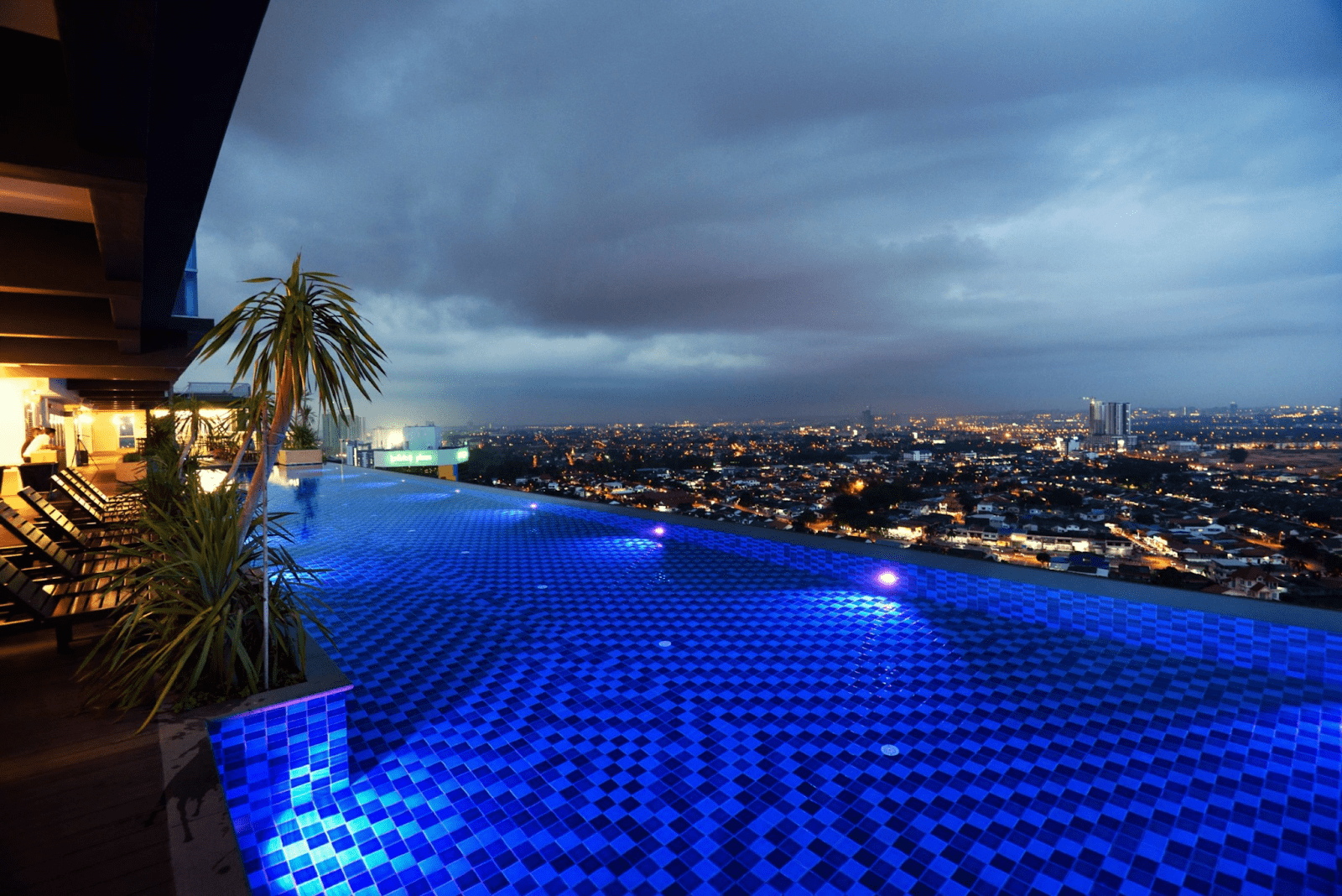 Holiday Villa - infinity pool