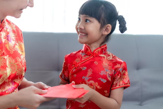 Kids collecting red packets