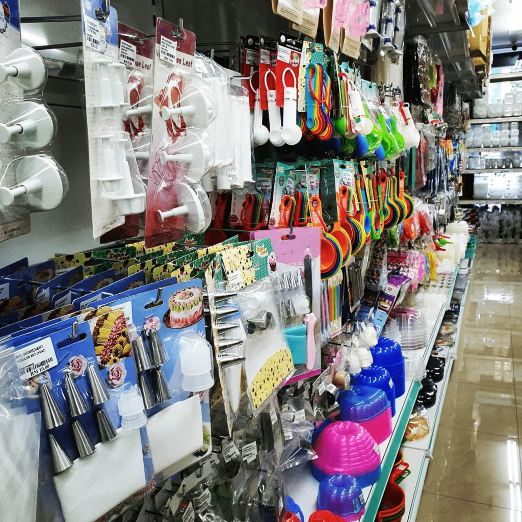 Wholesale stores in JB - baking utensils