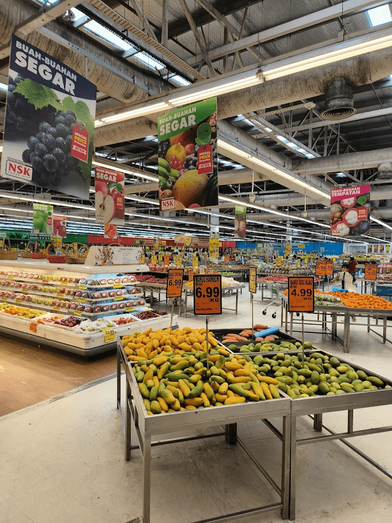 Wholesale stores in JB - fresh fruits