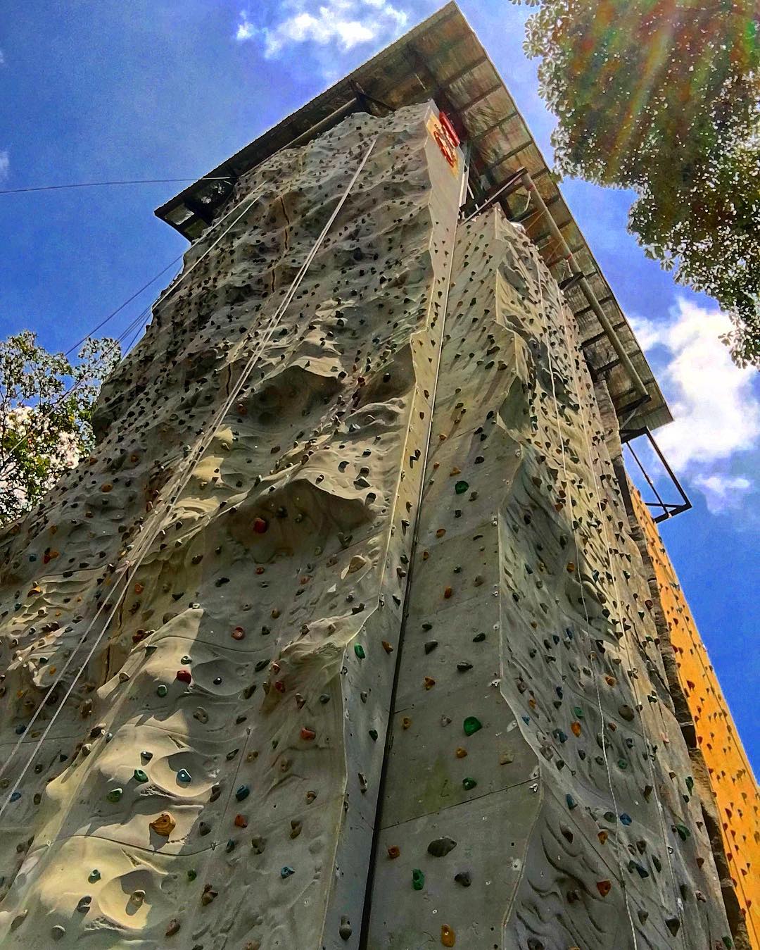 SAFRA Yishun rock wall