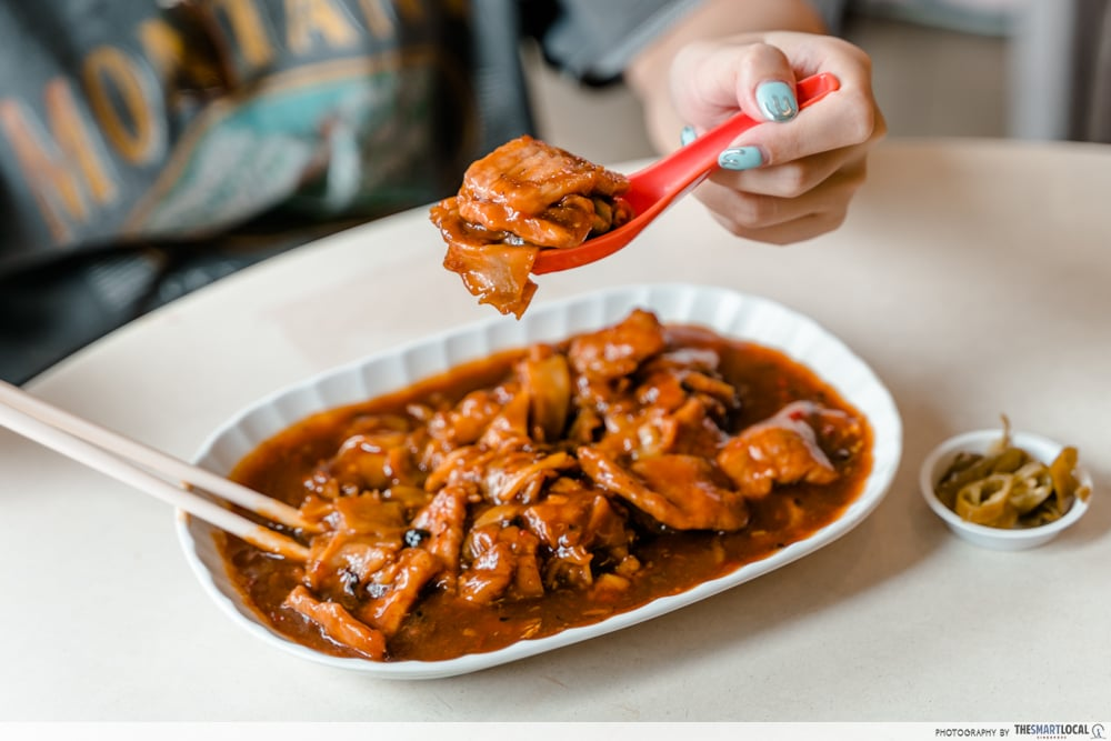 things to do in Geylang - food 