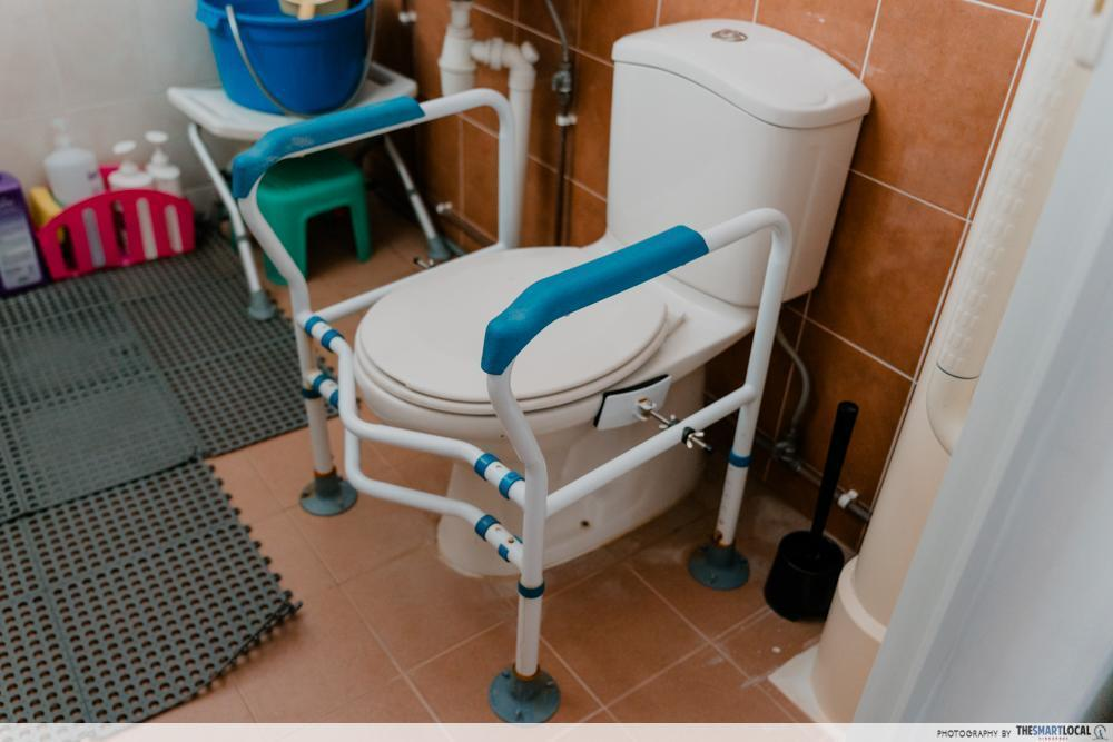 elder-friendly toilets