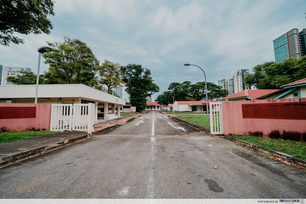 Former Communicable Disease Centre - entrance at moulmein road