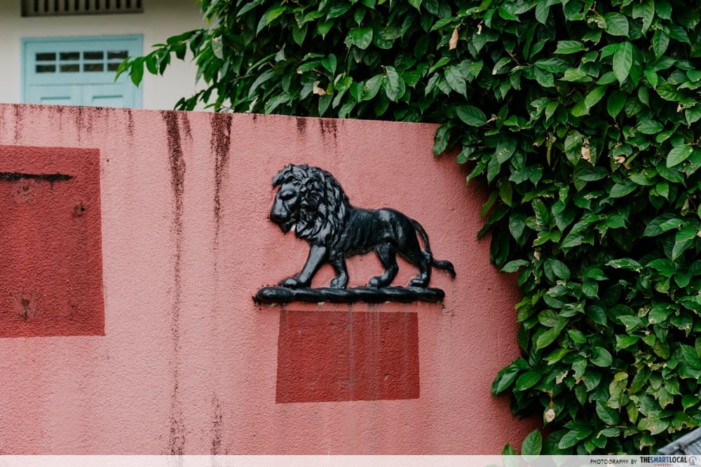 Former Communicable Disease Centre - or sai black lion