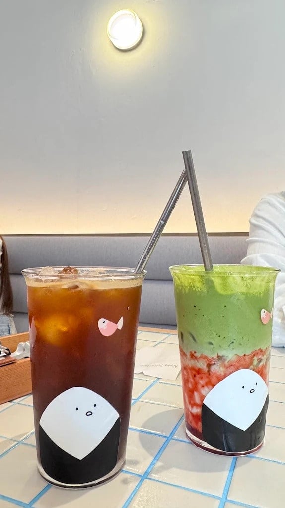 Strawberry Matcha and coffee