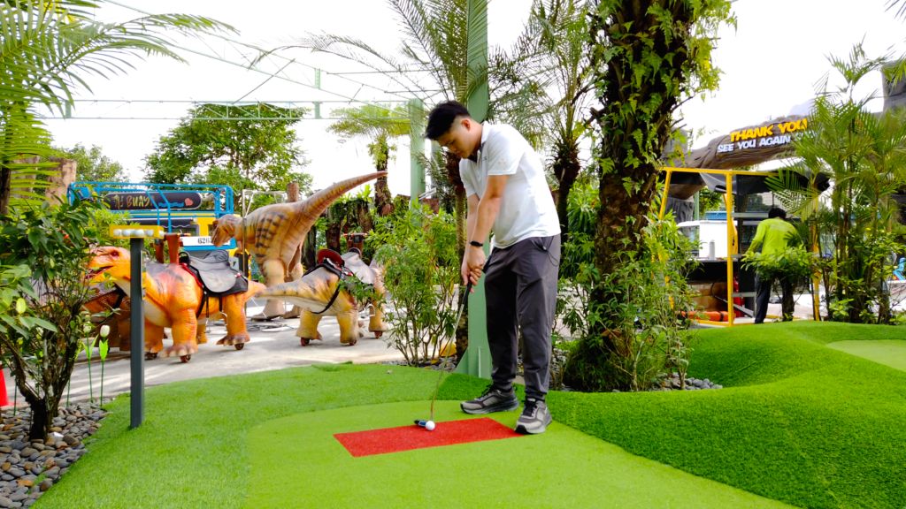 playing the golf course