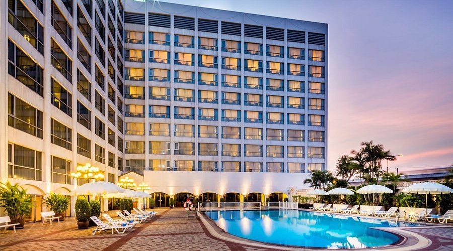 Bangkok Palace Hotel 