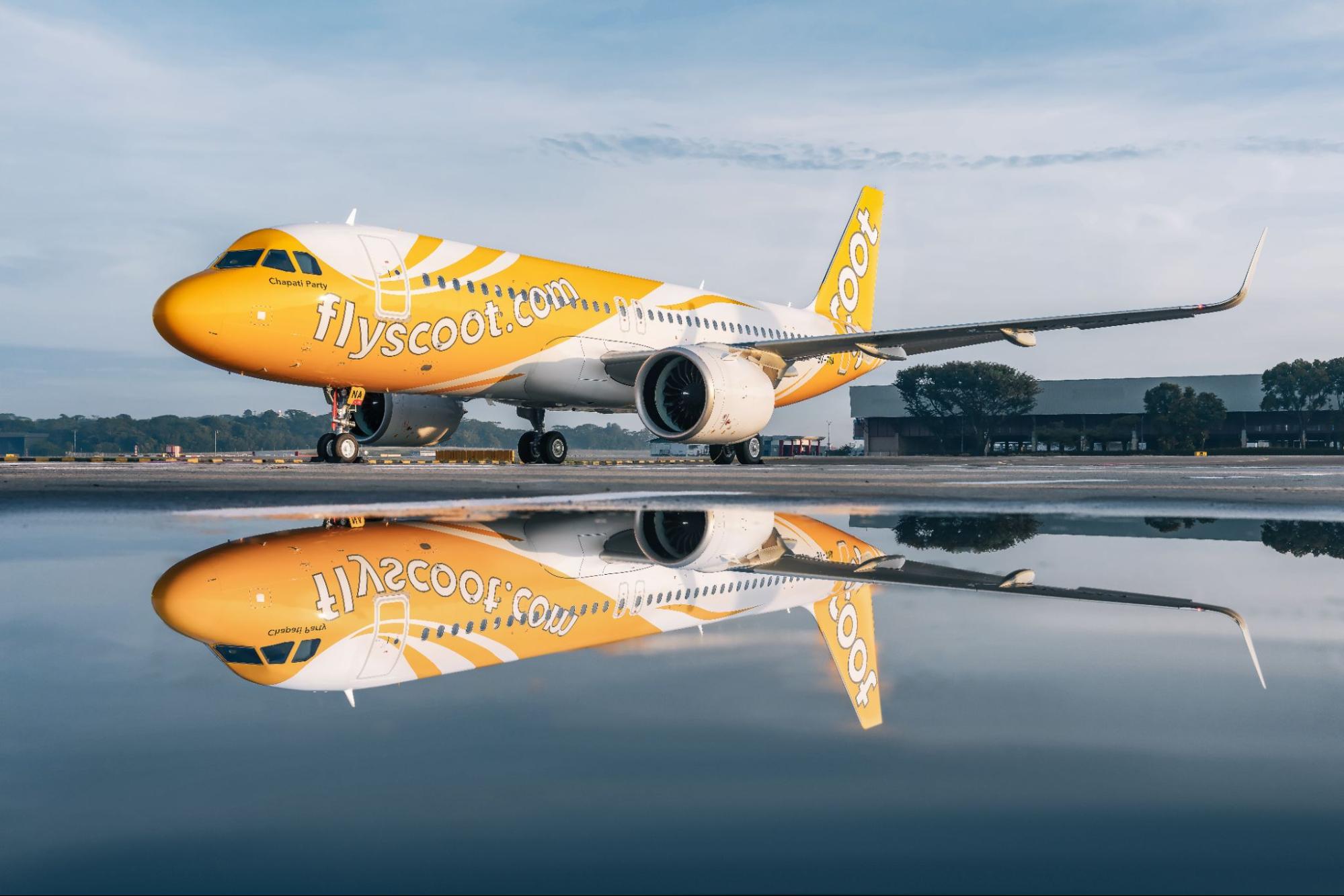 Scoot plane