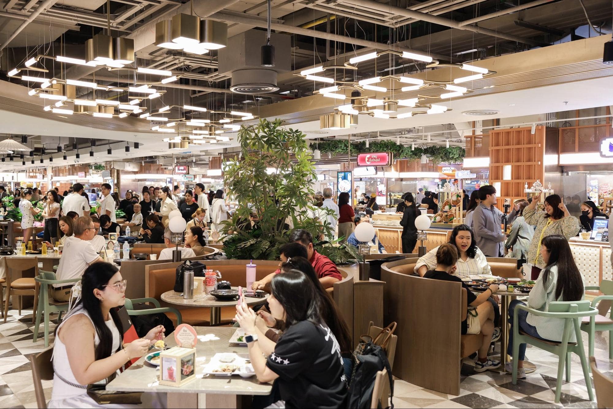 Parkside Market at the lower ground floor of Central Park Bangkok 