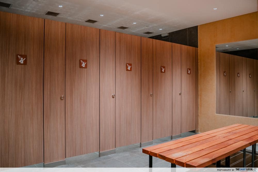 Colugo Camp - toilet 1