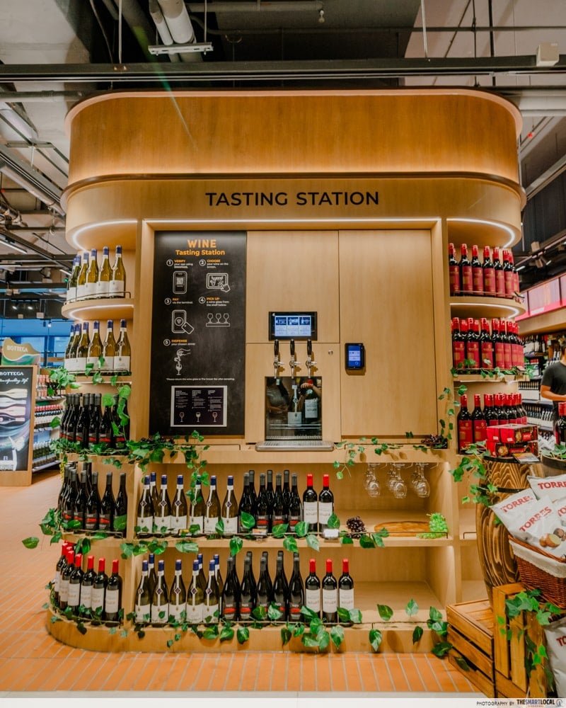 Wine & Cocktail Sampling Station