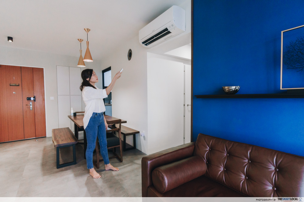 Kim switching aircon on