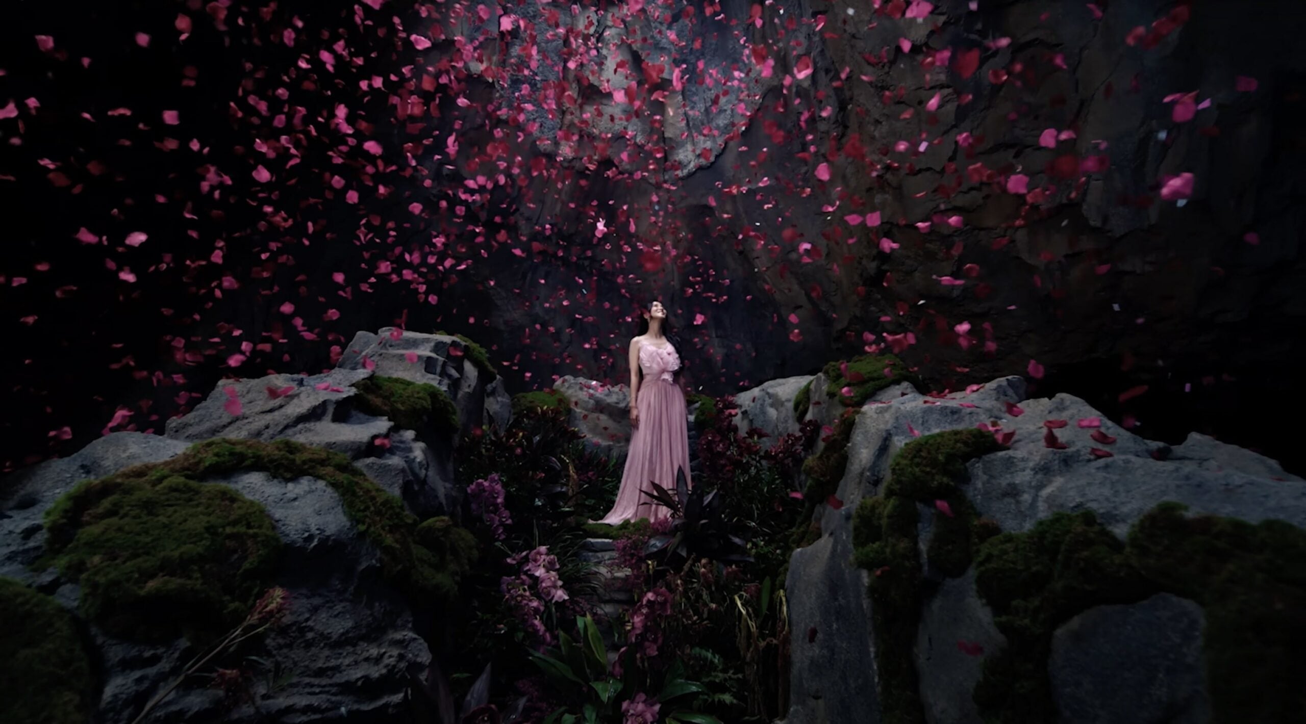 Jisoo's music video filmed in Rainforest Wild ASIA, Singapore