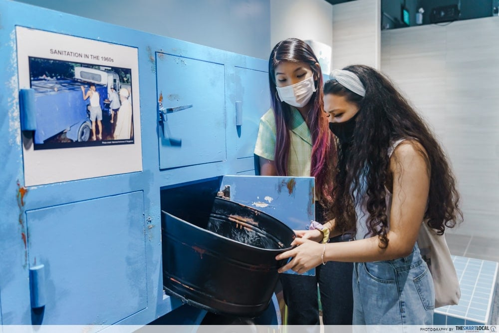 science centre singapore -know your poo exhibit