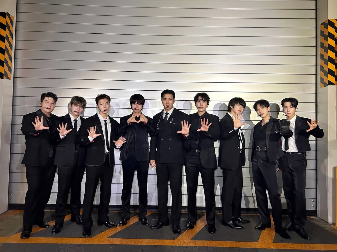 Super Junior k-pop group