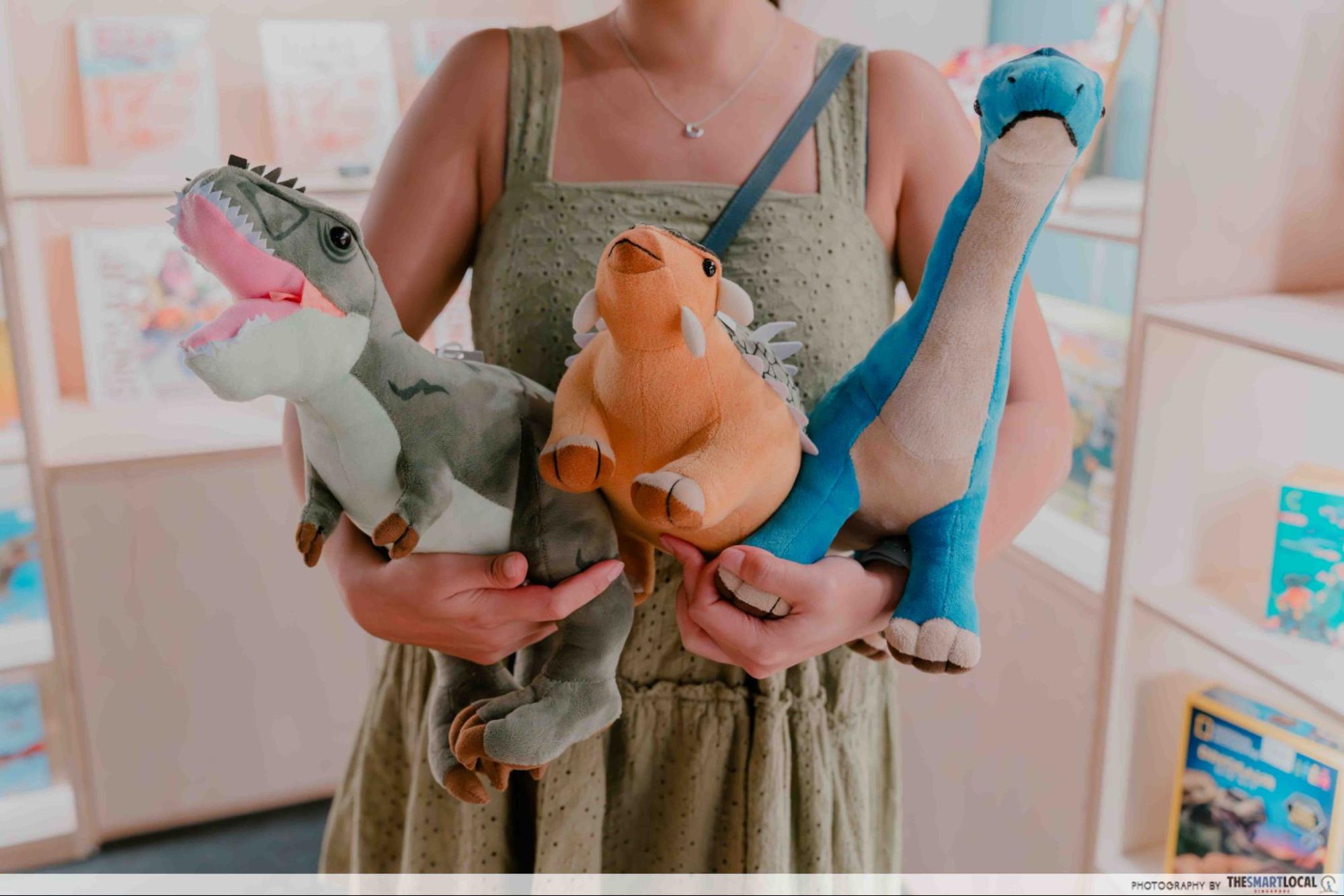 Dinosaurs Extinctions Us Exhibition - Dino Plushies