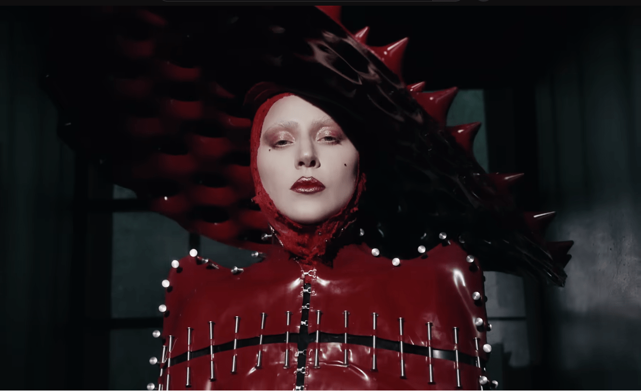 Halloween costumes - Lady Gaga from her Abracadabra music video