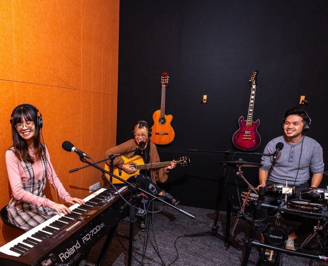 Library Features Singapore - Silent Studio