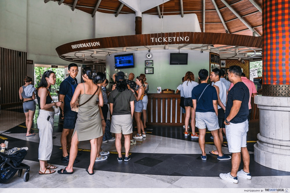 Money-saving tips for group travel - group passes