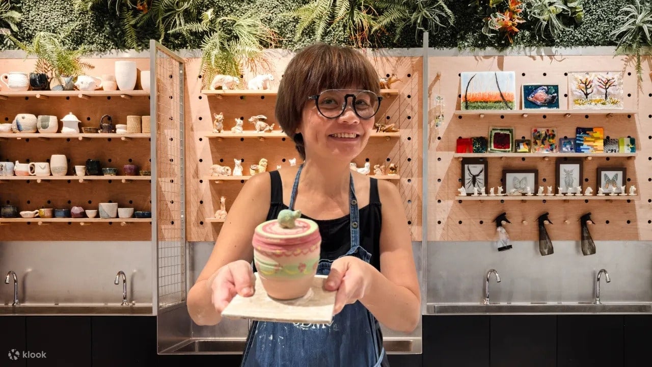 Kam Cheng Pot Wheel Throwing Pottery Workshop 